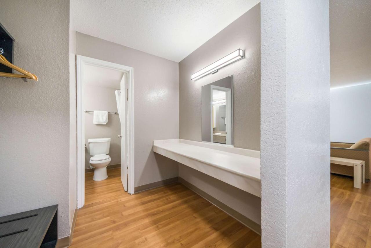 Studio 6 Laredo, Tx - North I-35 Ngoại thất bức ảnh