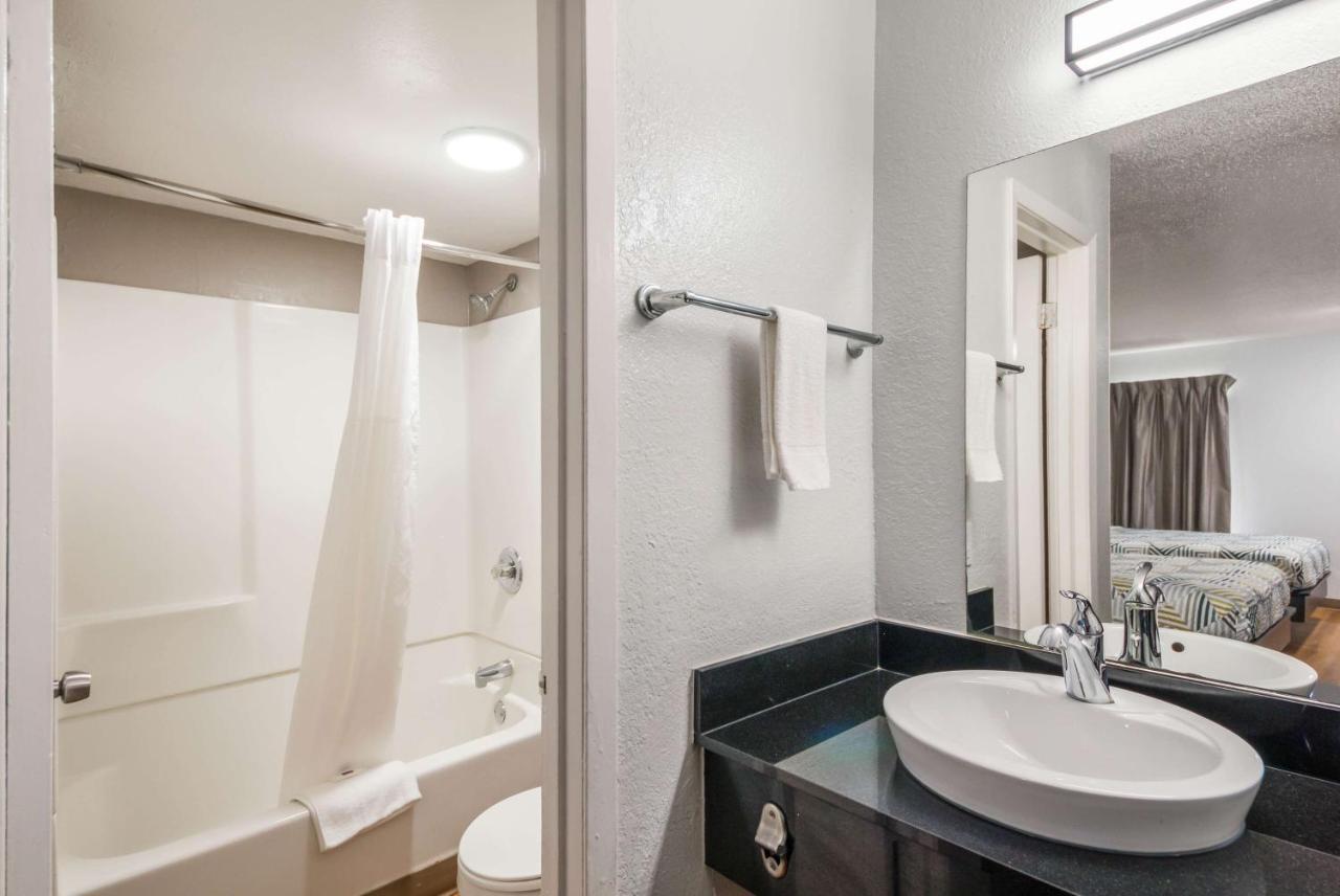 Studio 6 Laredo, Tx - North I-35 Ngoại thất bức ảnh